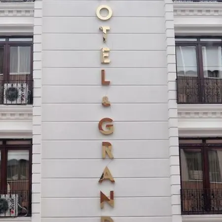 Grand Lara 2* Istanboel