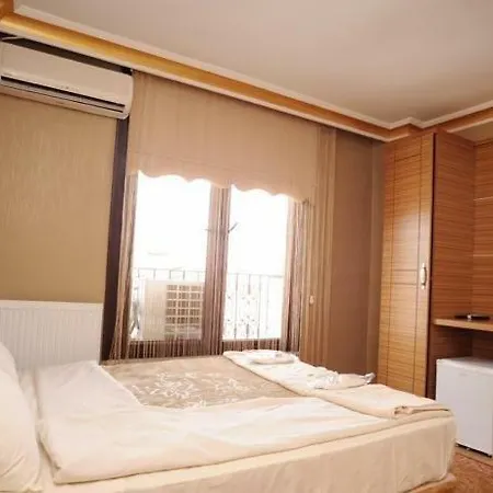 Grand Lara 2* Istanboel