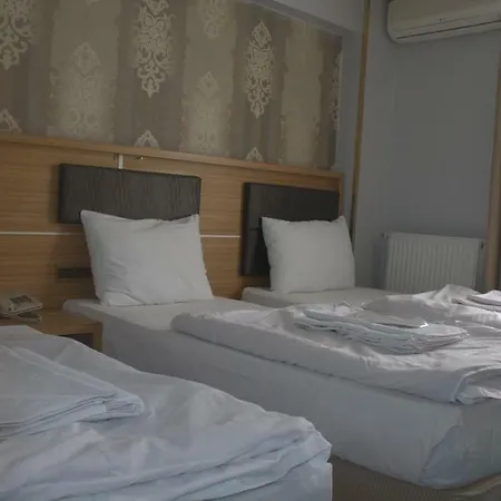 Grand Lara Hotel 2*