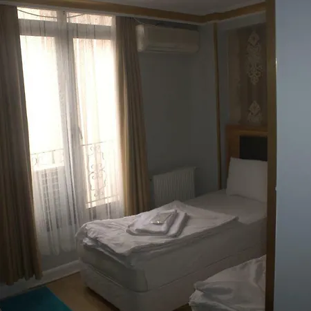 Grand Lara Hotell 2*